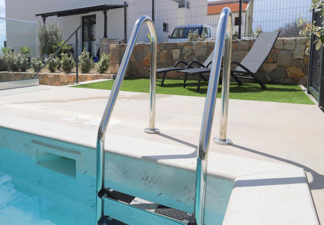 Brand New Apartment With Private Pool Njivice Luaran gambar